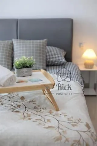 Ss15 Courtyard Subang Jaya Sunway Cozy Modern Studio Google Tv Netflix Lrt 100M #03