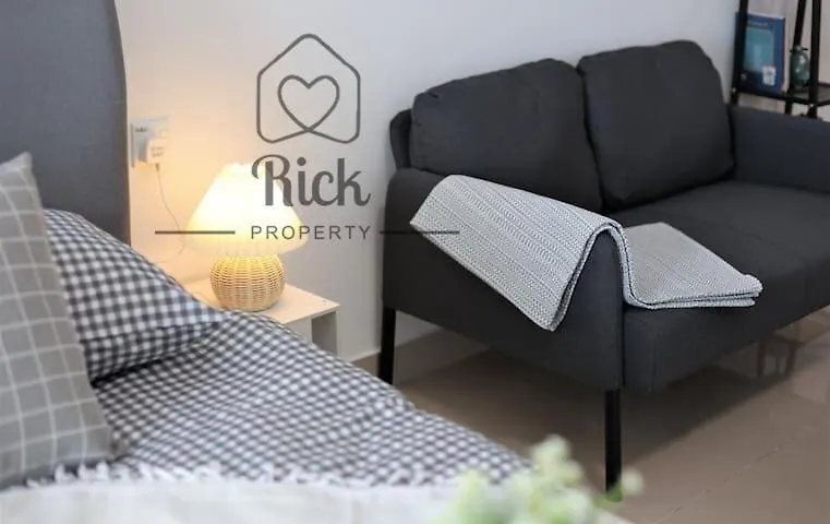 Ss15 Courtyard Subang Jaya Sunway Cozy Modern Studio Google Tv Netflix Lrt 100M #03 Apartment