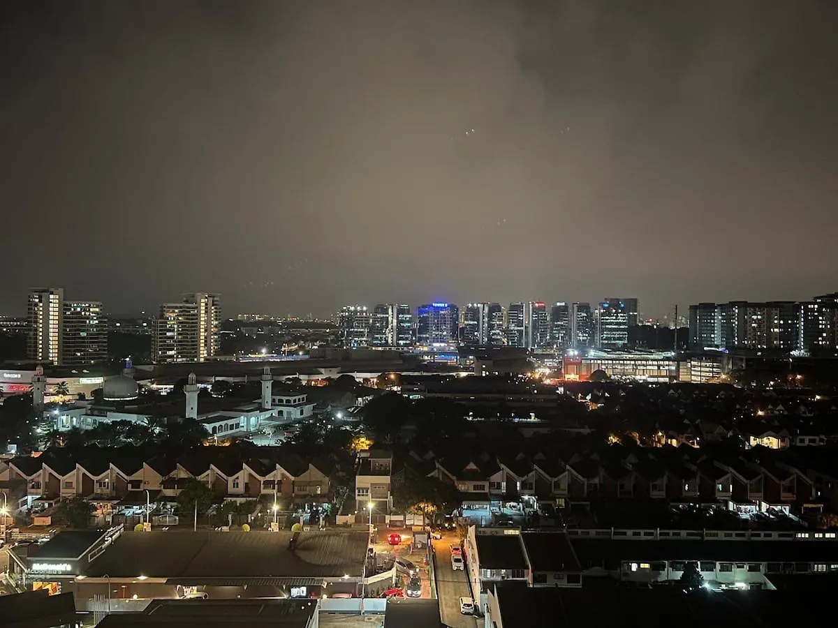 Apartment Ss15 Courtyard Subang Jaya Sunway Cozy Modern Studio Google Tv Netflix Lrt 100M #03 Malaysia