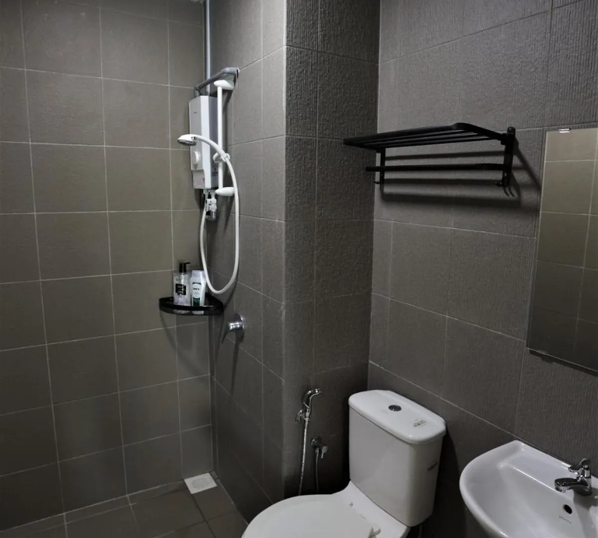 Ss15 Courtyard Subang Jaya Sunway Cozy Modern Studio Google Tv Netflix Lrt 100M #03 Malaysia
